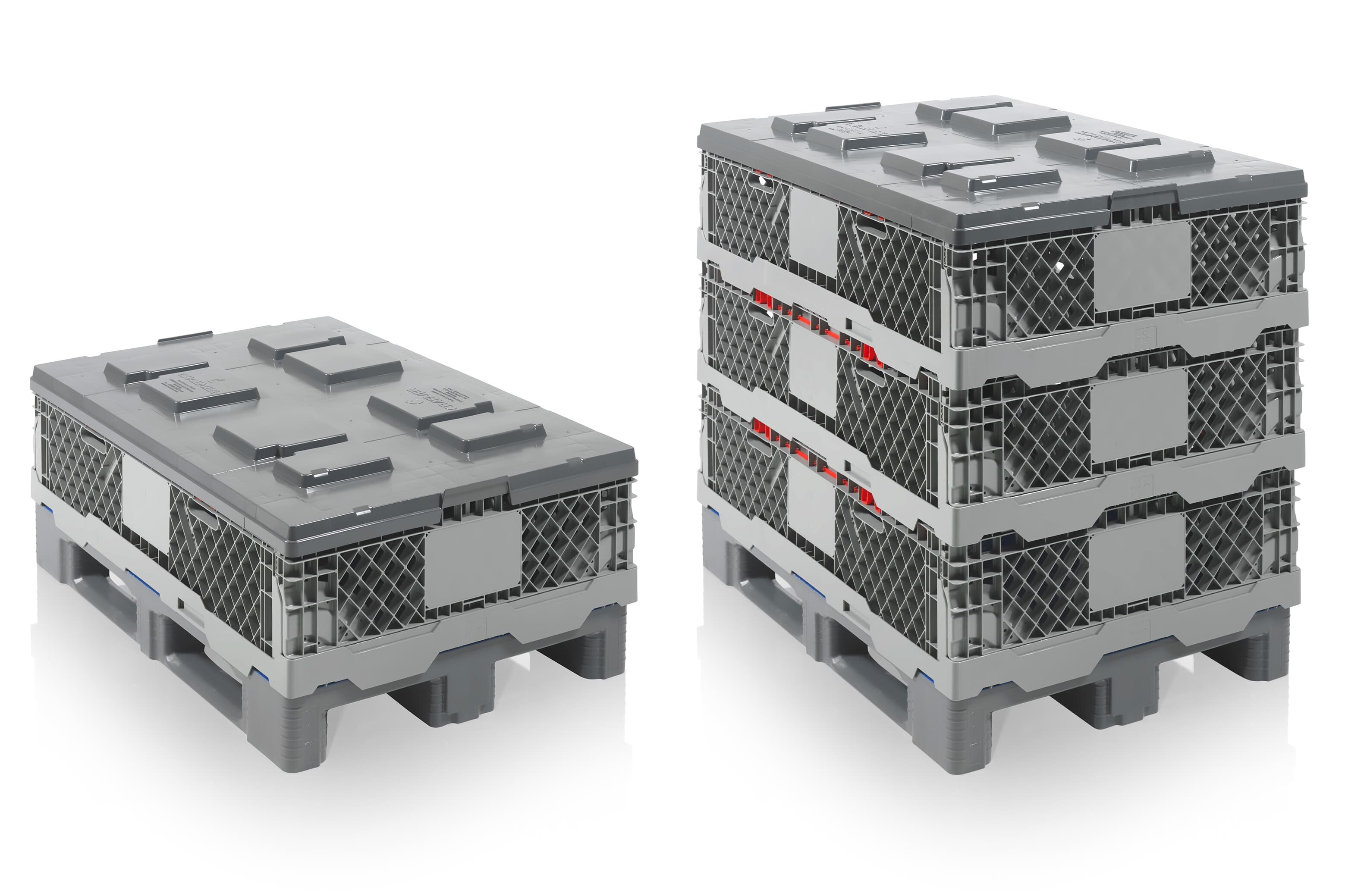 CC1 Pallet collar on a EURO L1 pallet and Lid and three stacked CC1 collars on a EURO L1 pallet and a lid